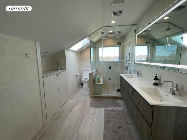 Building Photo - 54 Westmoreland Dr