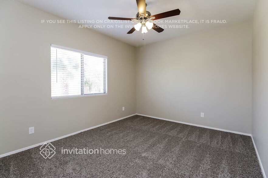 Building Photo - 15940 W Mauna Loa Ln