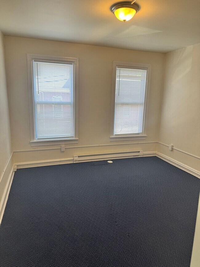 Building Photo - 61 Randolph Ave