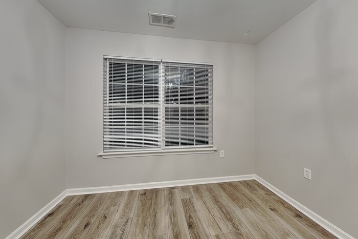 Building Photo - 2521 Mulberry Pond Dr