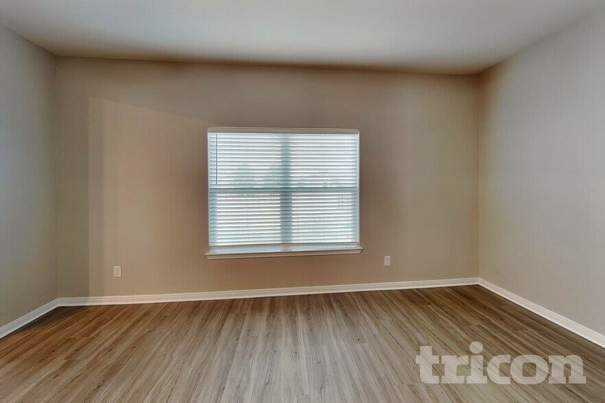 Building Photo - 10918 Chatham Ct