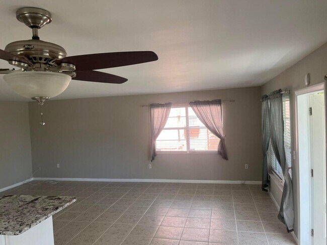 Building Photo - 325 Ocean Breeze