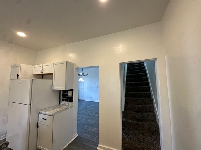 Building Photo - 41 S Oakley Ave