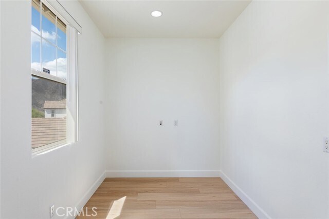 Building Photo - 11400 Bluebird Way