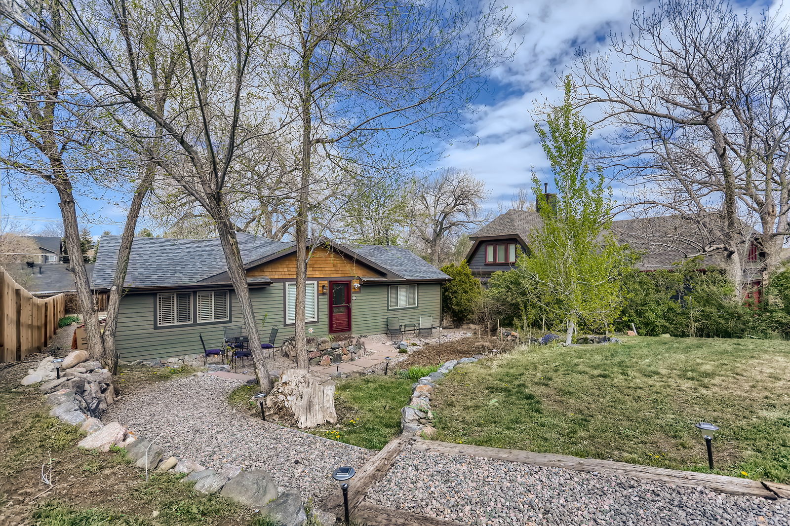 Building Photo - 835 Urban St