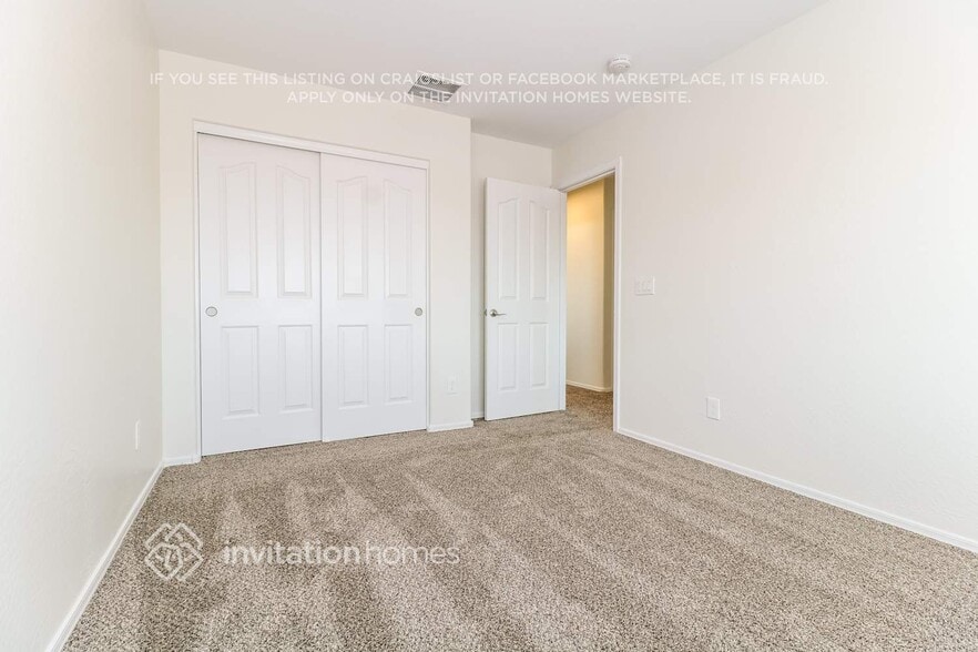 Building Photo - 16546 W Desert Bloom St