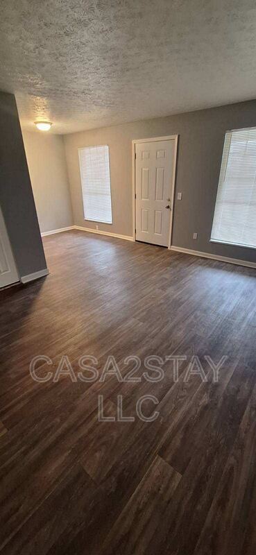 Building Photo - 359 Redmar Blvd