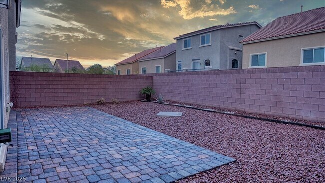 Building Photo - 7122 Black Sage St