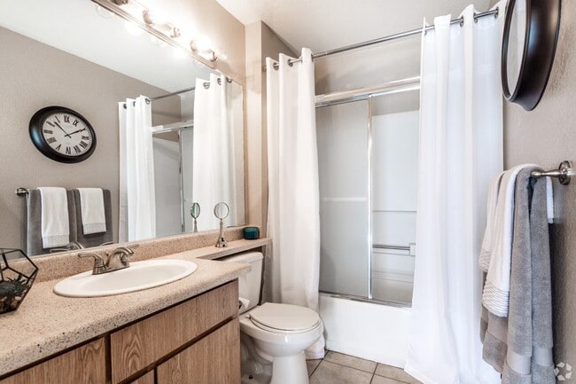 Building Photo - Twin Creeks