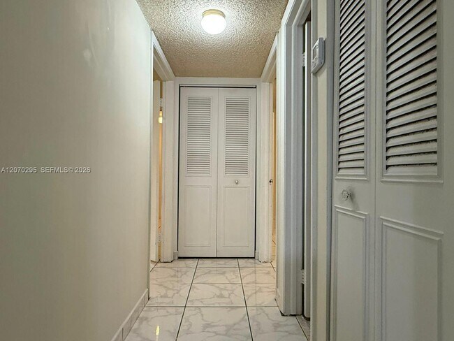 Building Photo - 8420 SW 133rd Avenue Rd