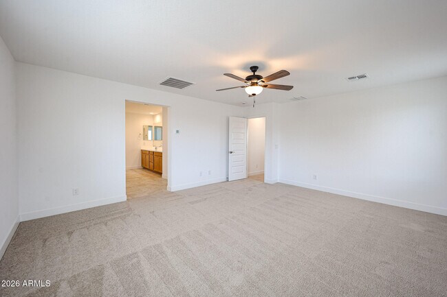 Building Photo - 14784 W Smoketree Dr
