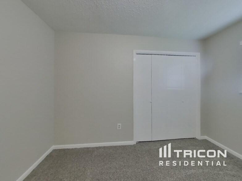 Building Photo - 6807 Enns Ln