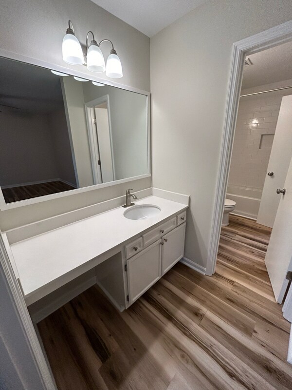 Building Photo - 1034 Hunters Trce