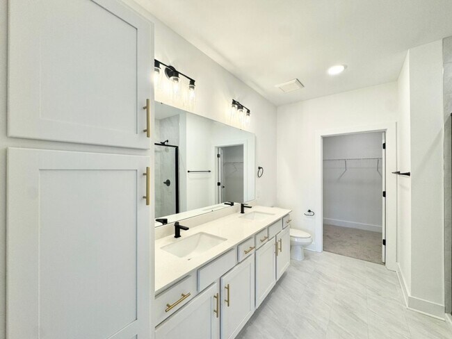 Building Photo - Beautiful NEW 2-Bed, 2- Bath Apartment in Rock Hill!