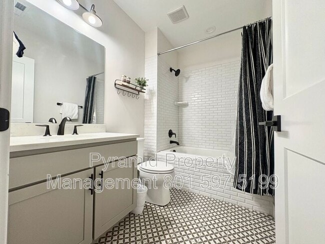 Building Photo - 1027 Wasatch Spring Rd