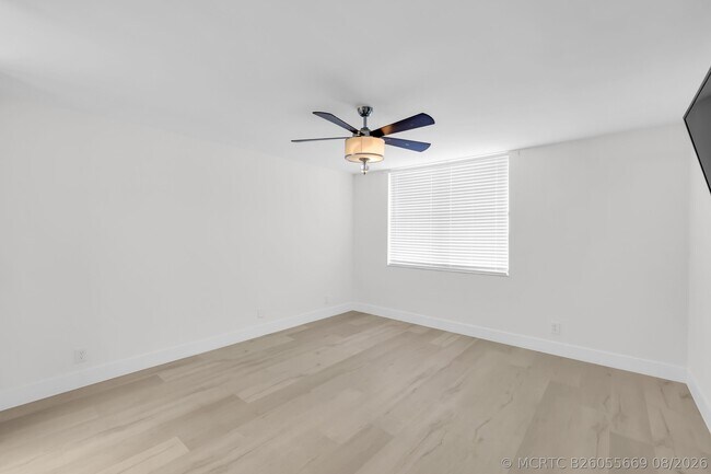 Building Photo - 2768 Carambola Cir S