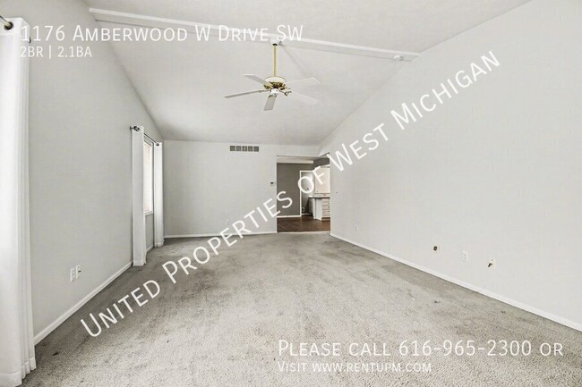 Building Photo - 1176 Amberwood W Dr SW