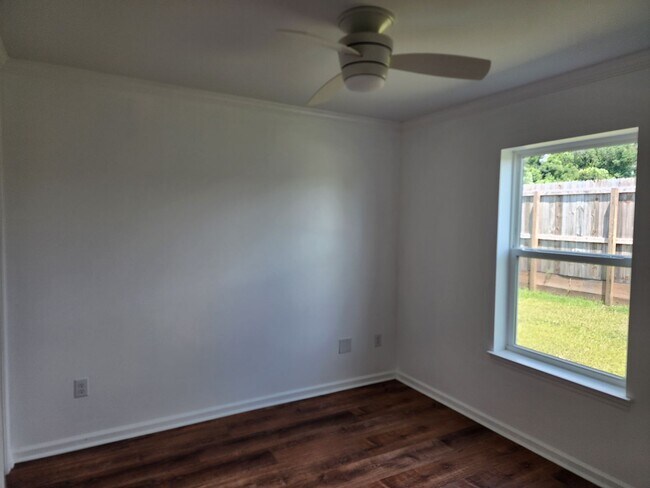 Building Photo - WATERFRONT ON WATSON BAYOU