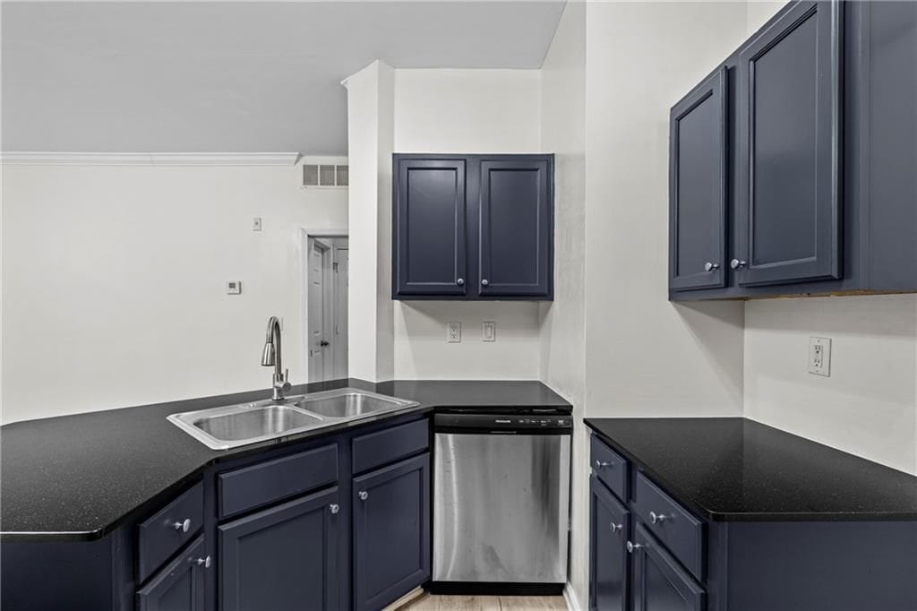 Building Photo - 5641 Roswell Rd