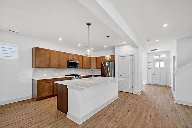 Building Photo - Brand-New Westfield Home Near Grand Park