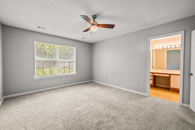 Building Photo - Charming All-Brick Home with Garage & Covered Patio!