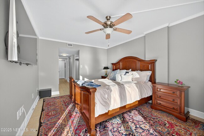 Building Photo - 1301 1st St S