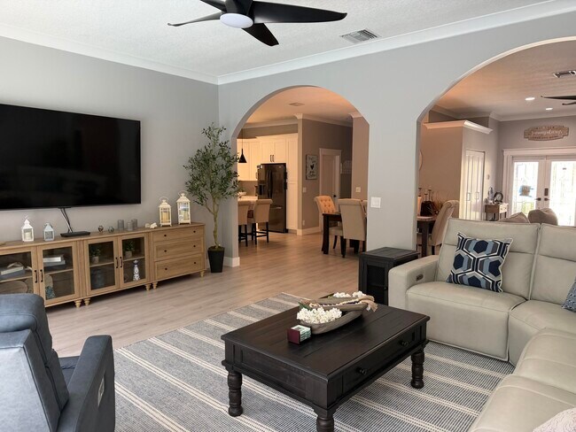 Building Photo - 3755 Spring Crest Ct