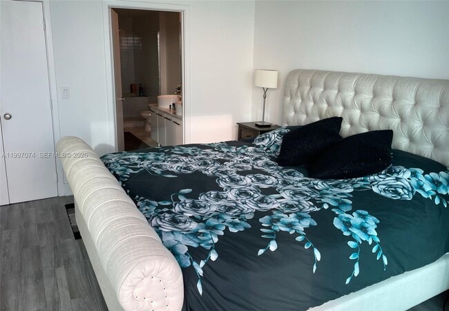 Building Photo - 888 Biscayne Blvd