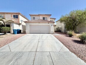 Building Photo - WELCOME TO THIS SPACIOUS 4-BEDROOM, 2.5-BA...