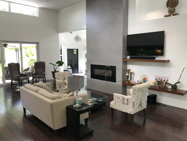 Building Photo - 20981 Verano Way