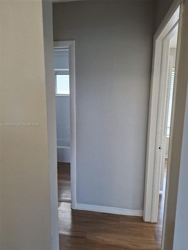 Building Photo - 13025 Emerald Dr