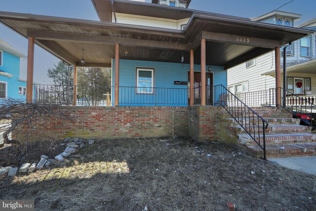 Building Photo - 1112 Collings Ave