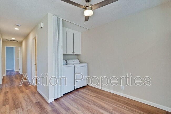 Building Photo - 1664 Merriton Ct