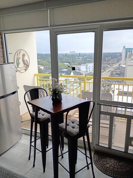 Building Photo - 2701 S Ocean Blvd