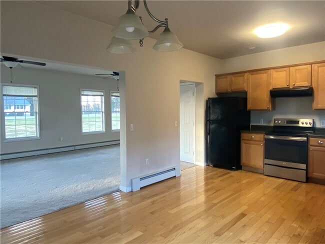 Building Photo - 1698 NY-205