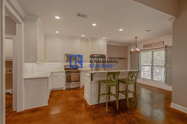 Building Photo - 3 Bed/2 Bath Home in Greenfield Station!!