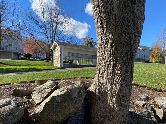 Building Photo - 151 Shelter Rock Rd