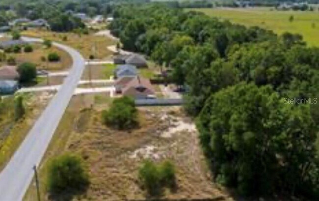 Building Photo - 142 Willow Rd