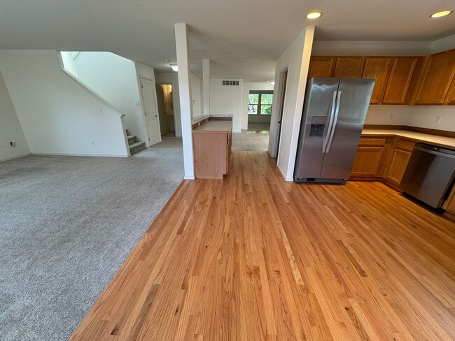 Building Photo - 4bd/2.5ba Bothell House