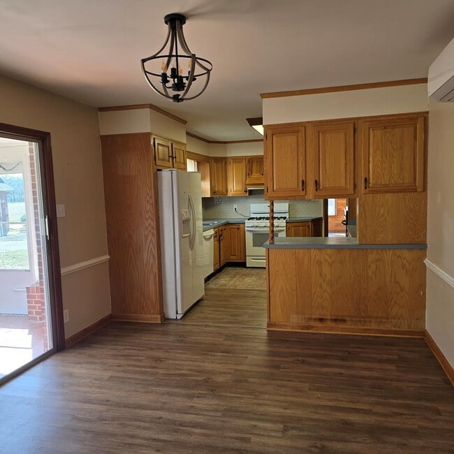 Building Photo - 29093 Arlington Rd