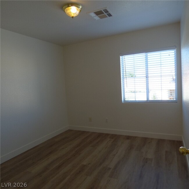 Building Photo - 5125 Meadow Rock Ave