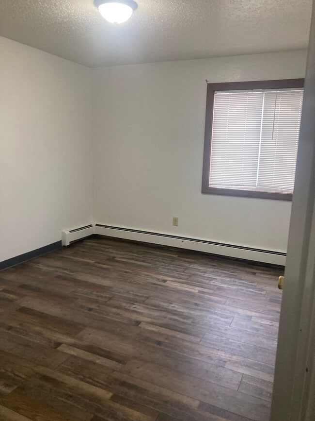 Building Photo - 406 17th St NW