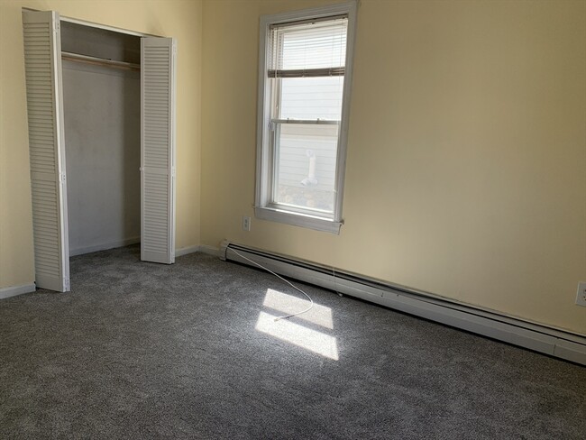 Building Photo - 103 Howe St
