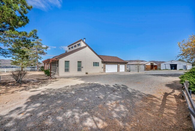 Building Photo - 25 El Caballo Trail