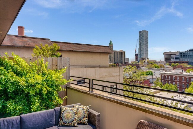 Building Photo - 75 Liberty Ave