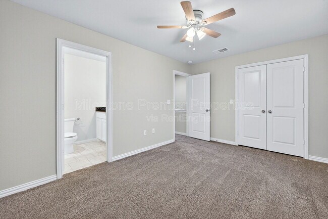 Building Photo - 2809 Peony Dr