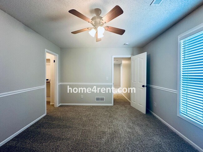 Building Photo - A Fantastic Four Bedroom, Olathe Home w/ N...
