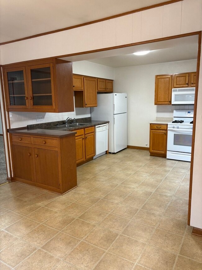 Building Photo - 215 N Ninth St