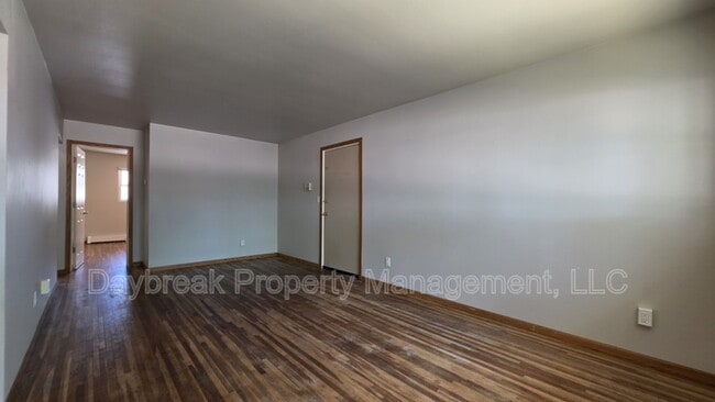 Building Photo - 2814 8th St N