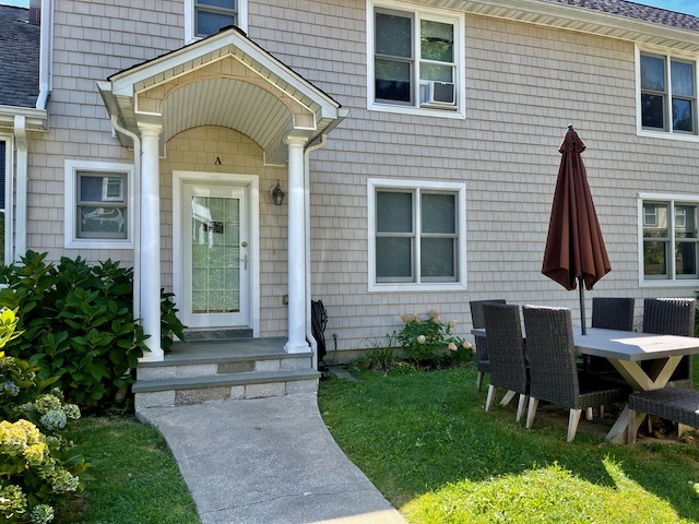 Great location, clean and well cared for. - 32 Westville Ave